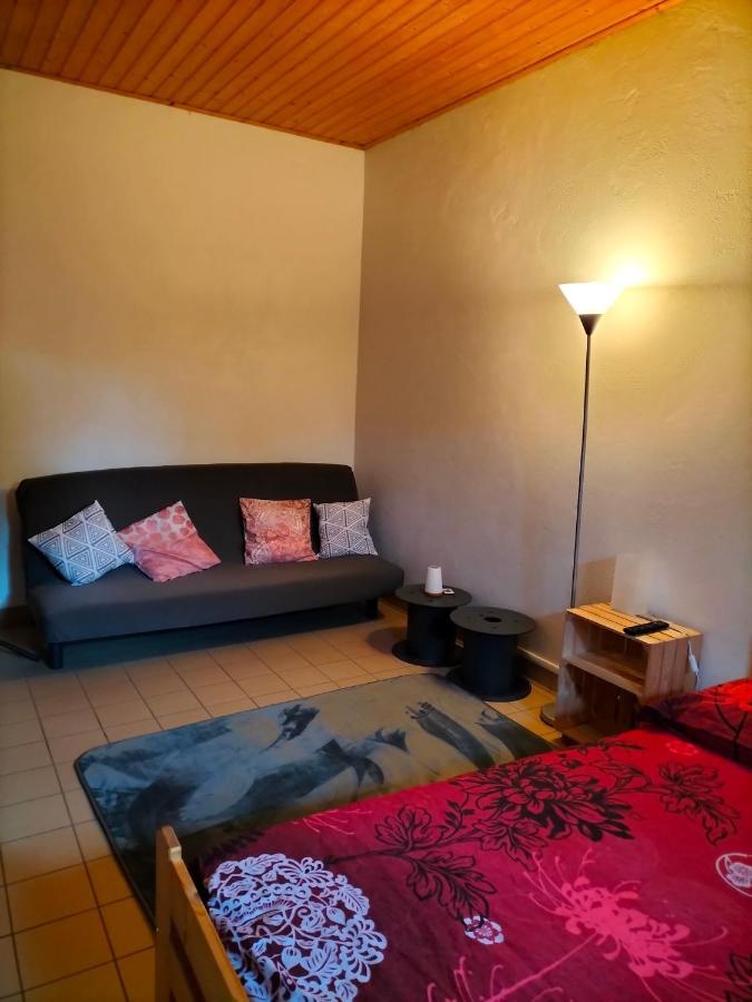 Studio Confortable Proche Des Sites Touristiques Issendolus Esterno foto